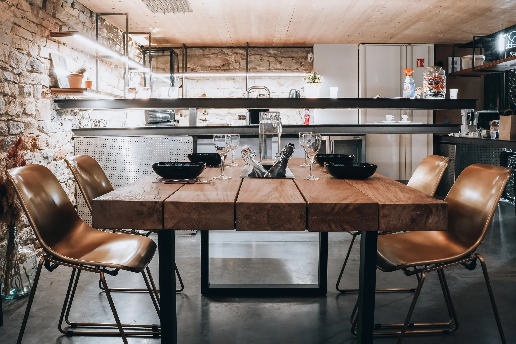table à manger sur mesure avec option flamme et bac à glaçon pour 6-8 personnes