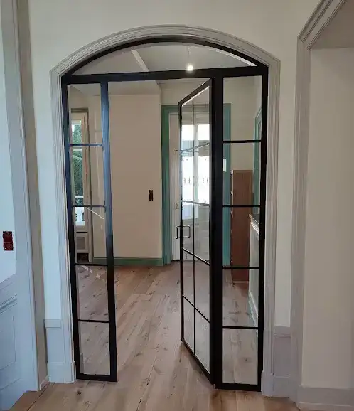 porte verrière métallique sur-mesure fabriquée à lyon