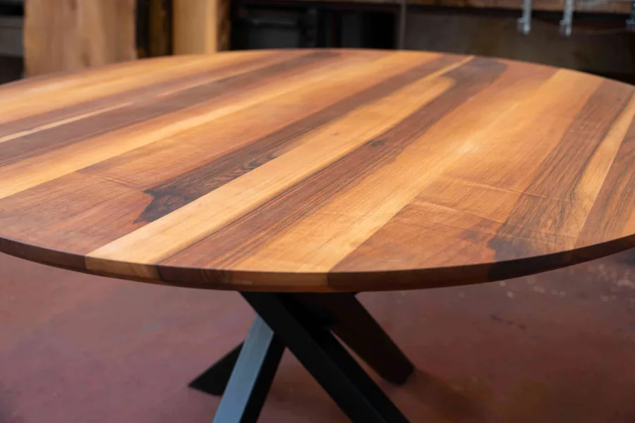 table a manger ronde bois noyer